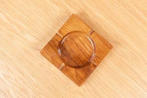 House Lux drvena pepeljara