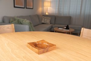 House Lux drvena pepeljara